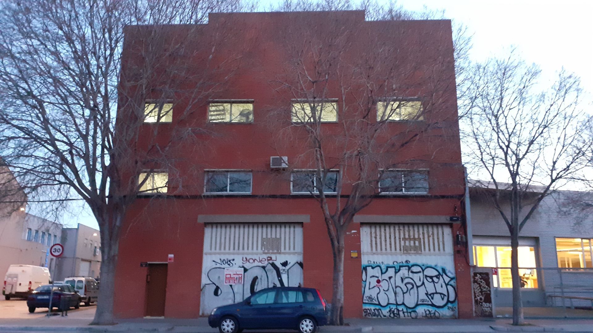 Exterior view of Industrial buildings to rent in  Barcelona Capital