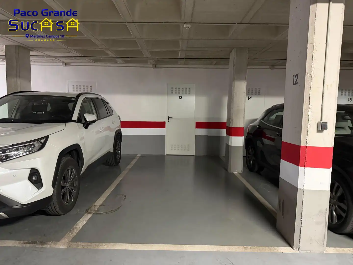 Parking of Flat for rent in Granada  with Air Conditioner, Heating and Parquet flooring