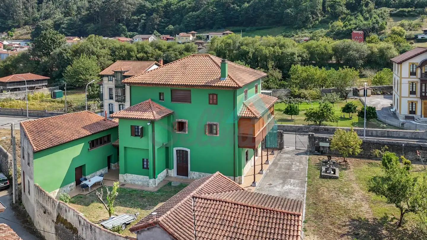 Exterior view of Houses for sale in Pravia  with Heating, Private garden and Parquet flooring