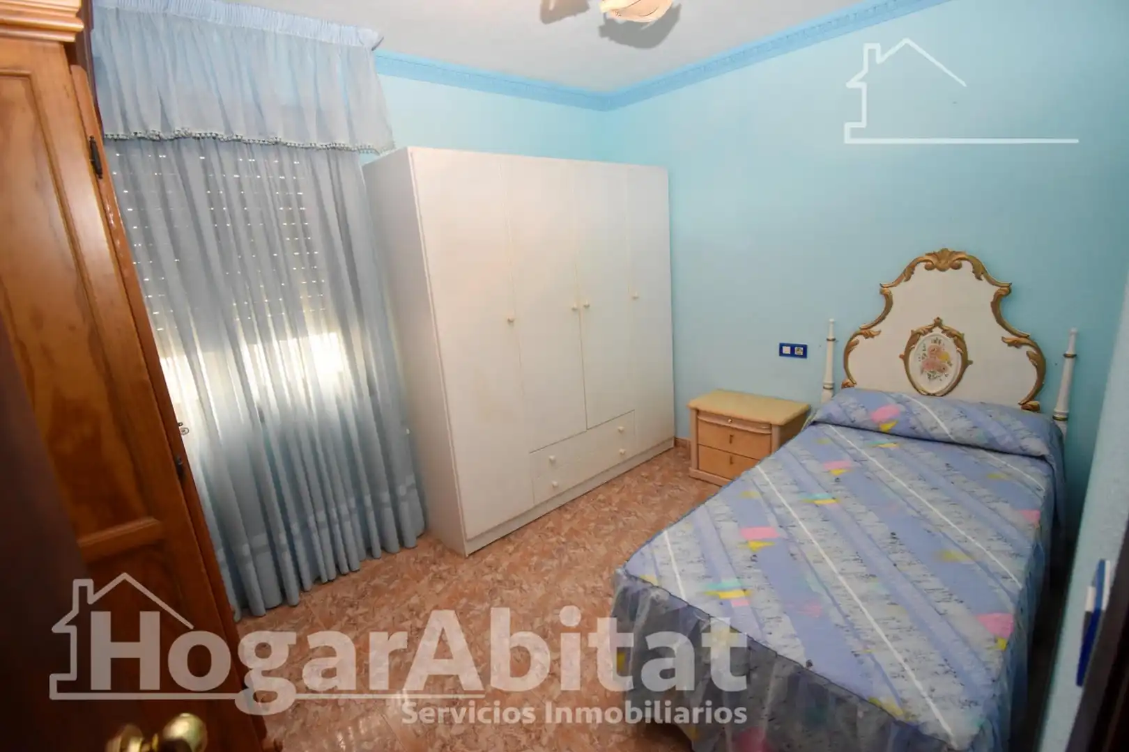 Habitación de Piso en venta en Castellón de la Plana / Castelló de la Plana con Aire acondicionado, Calefacción y Amueblado