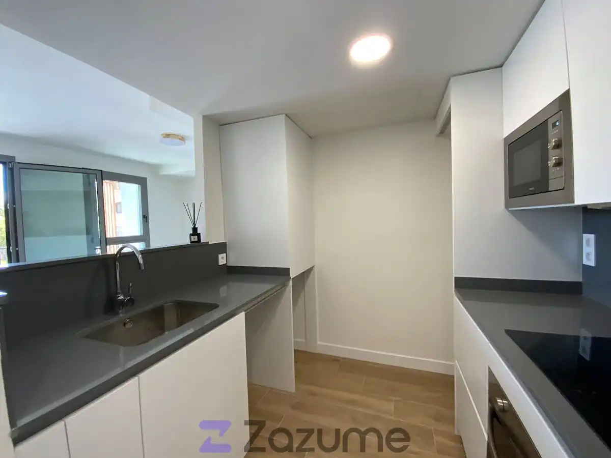 Kitchen of Flat for rent in Valencia  with Air Conditioner, Heating and Private garden