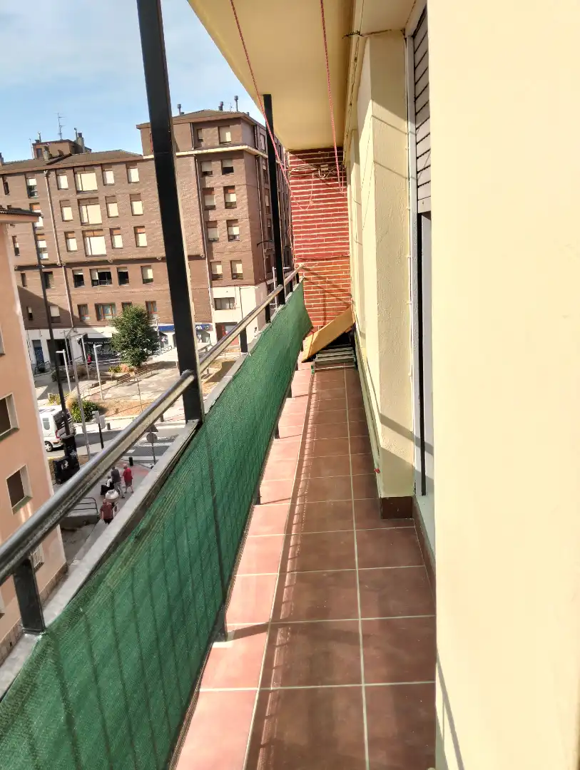 Terrassa de Pis en venda en Bilbao  amb Calefacció, Moblat i Forn