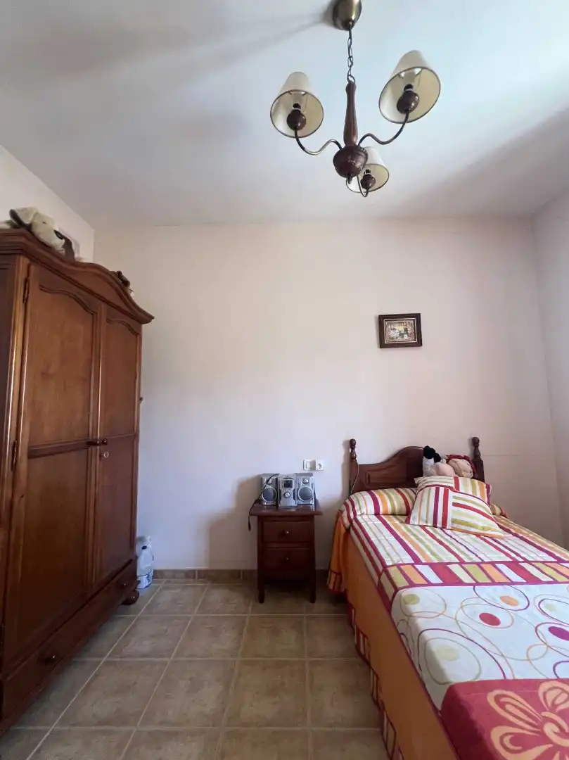 Habitación de Casa o chalet en venta en Aguadulce (Sevilla) con Trastero y Piscina