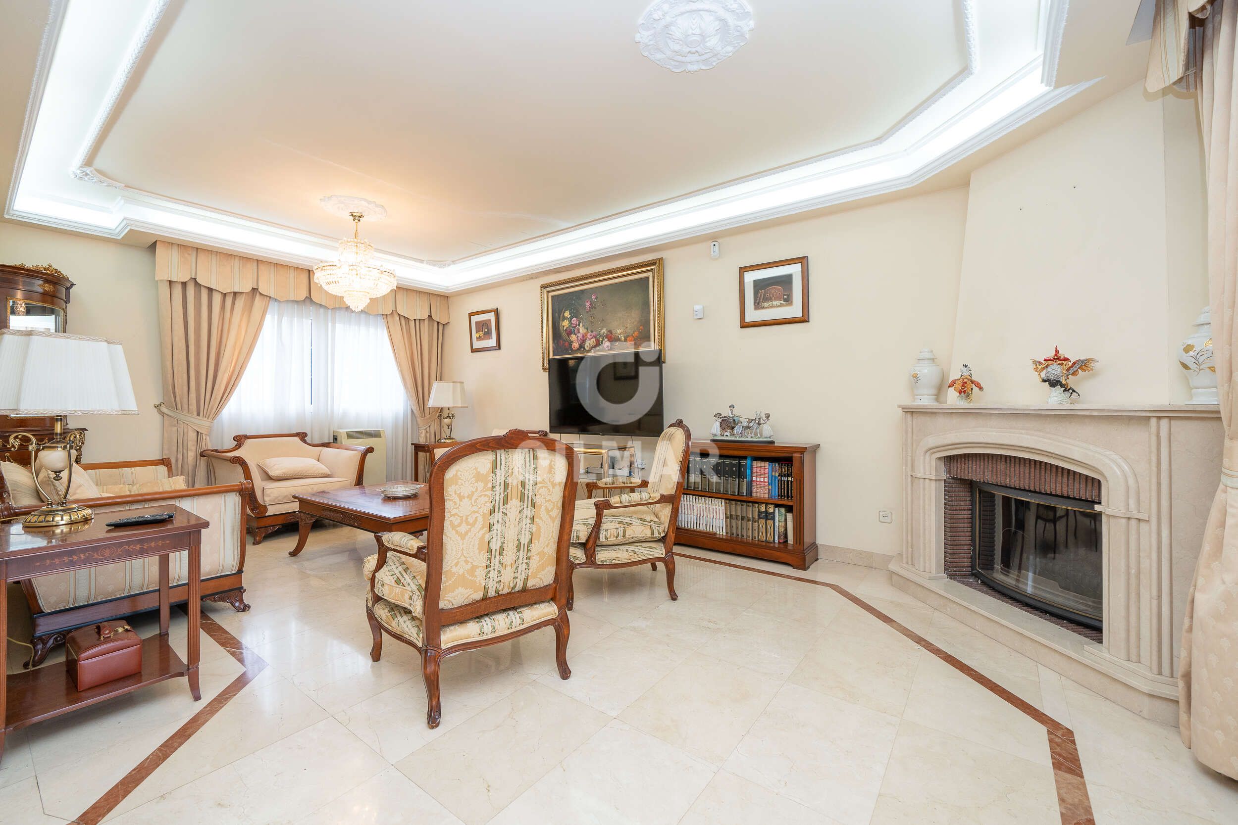 Living room of House or chalet for sale in  Madrid Capital  with Swimming Pool