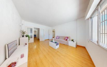 Living room of Flat for sale in  Madrid Capital  with Terrace