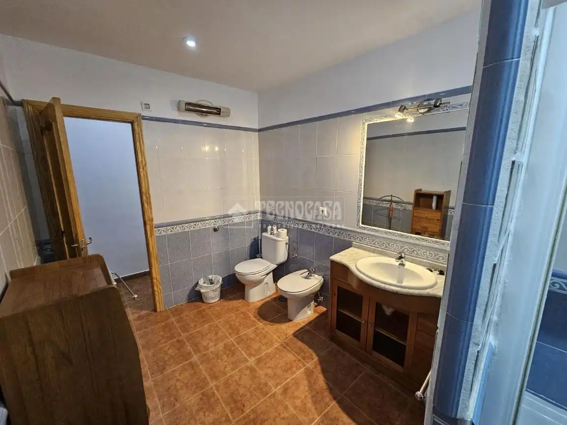 Bathroom of Detached homes for sale in El Puente del Arzobispo  with Heating