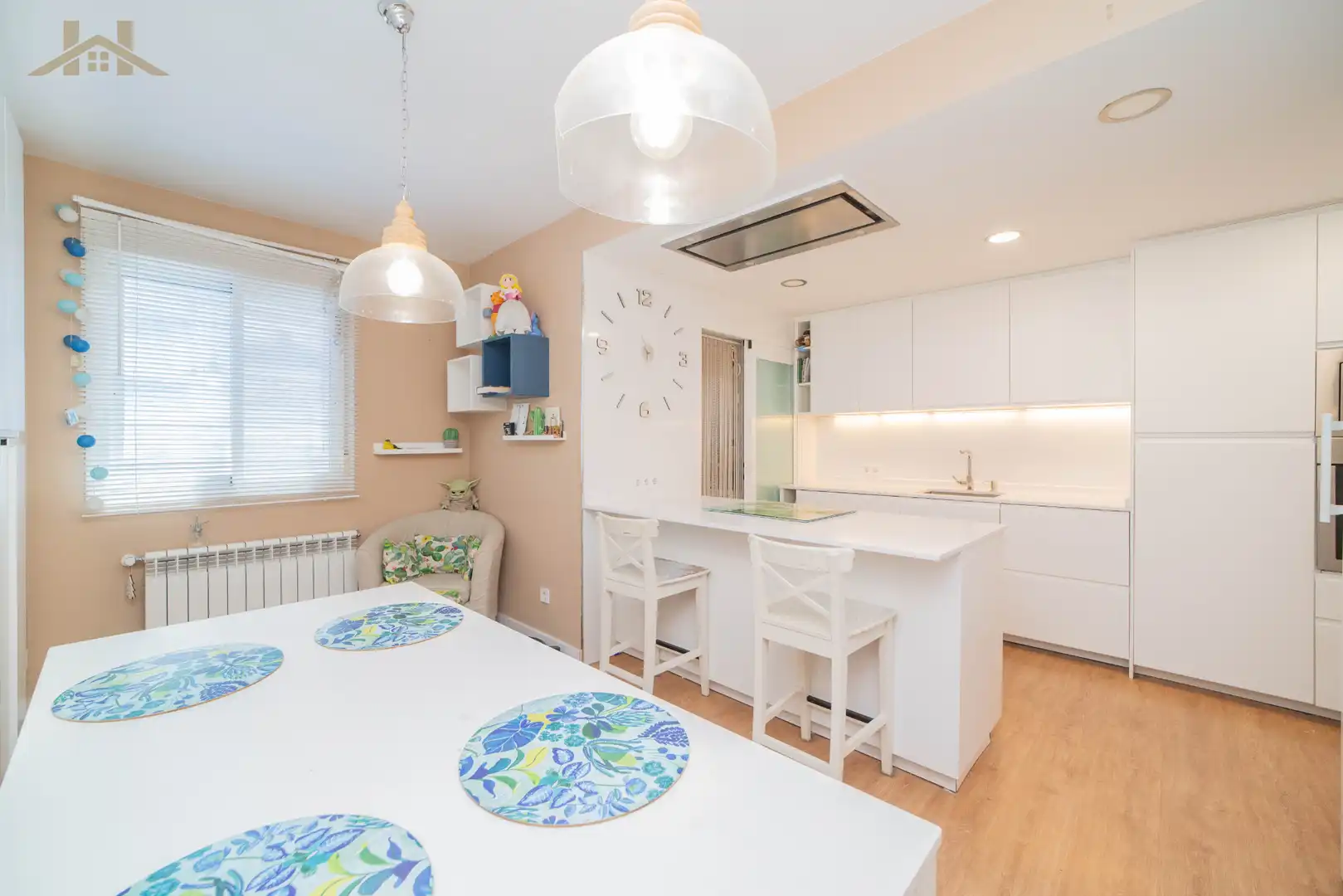 Kitchen of Duplexes for sale in Villanueva del Pardillo  with Air Conditioner, Heating and Parquet flooring