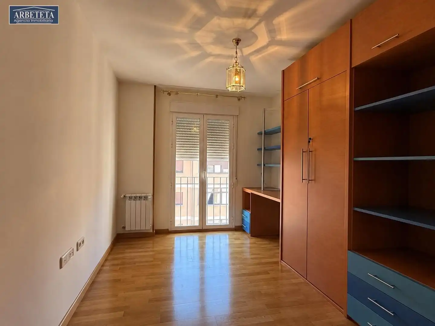Schlafzimmer von Wohnung zum Verkauf in Sigüenza mit Heizung, Parkett und Gemeinschaftspool