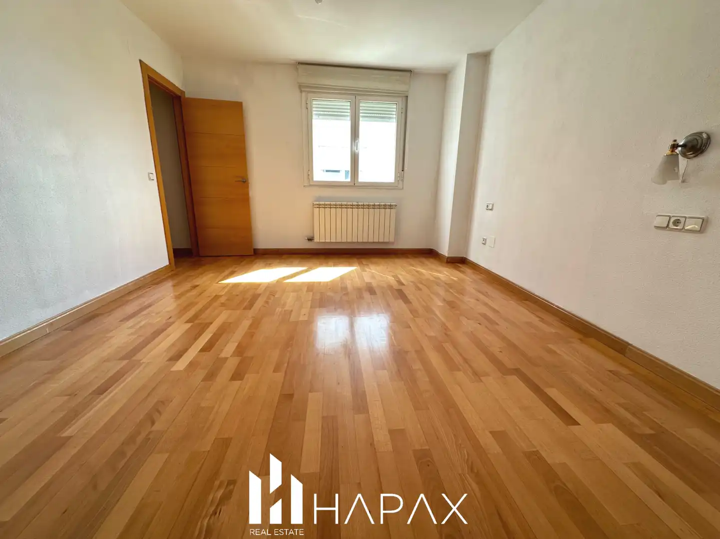 Sala de estar de Piso en venta en Villares de la Reina con Calefacción