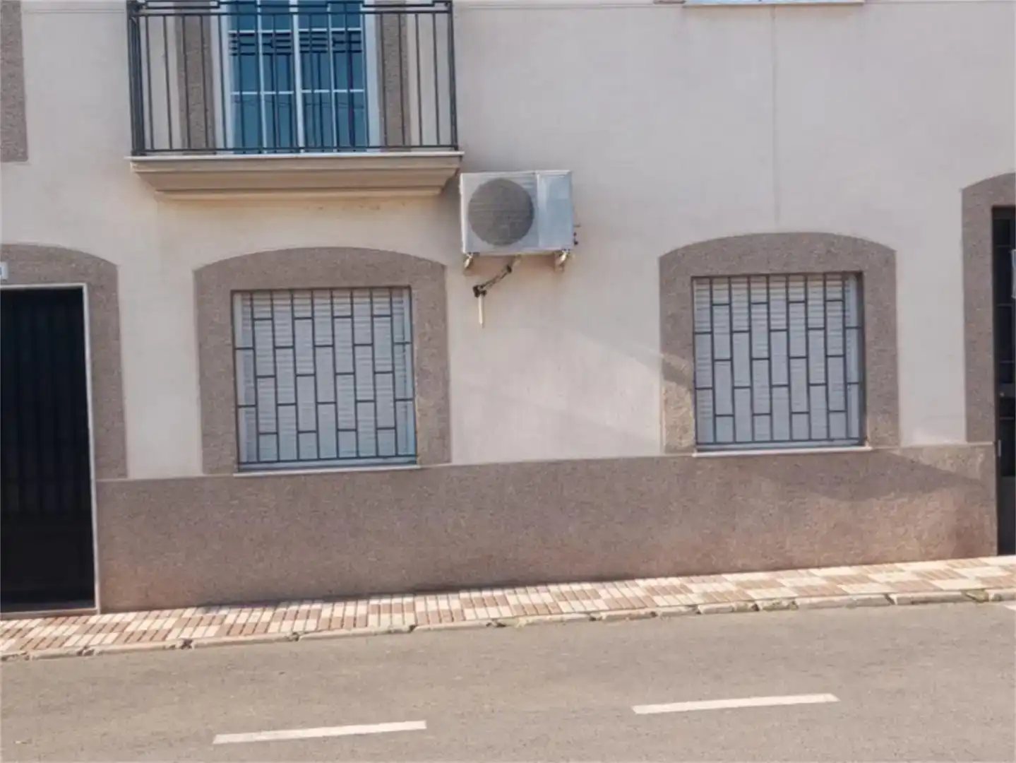 Vista exterior de Pis en venda en Guarromán amb Aire condicionat, Moblat i Forn