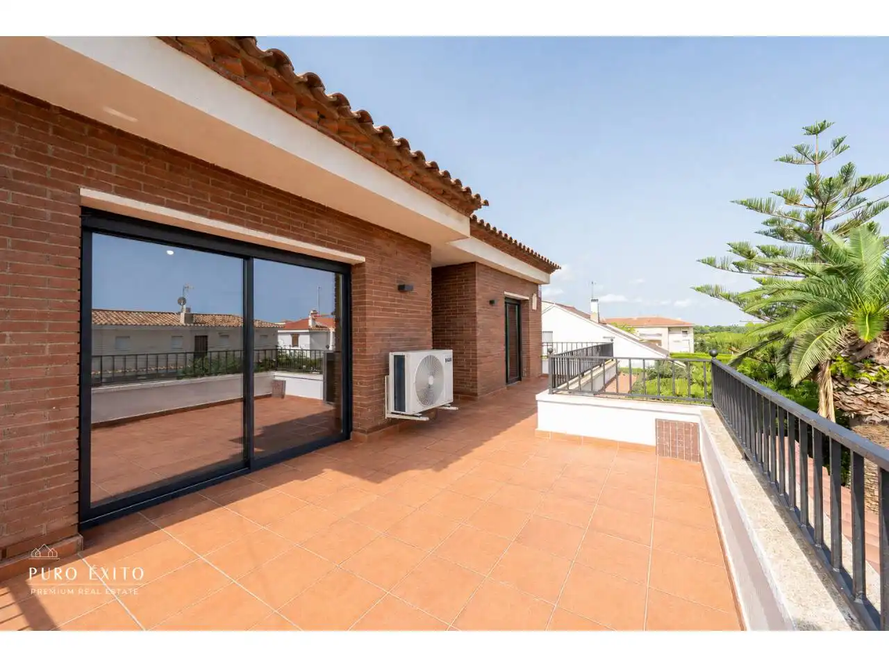 Terrace of Houses for sale in Cambrils  with Air Conditioner, Private garden and Parquet flooring