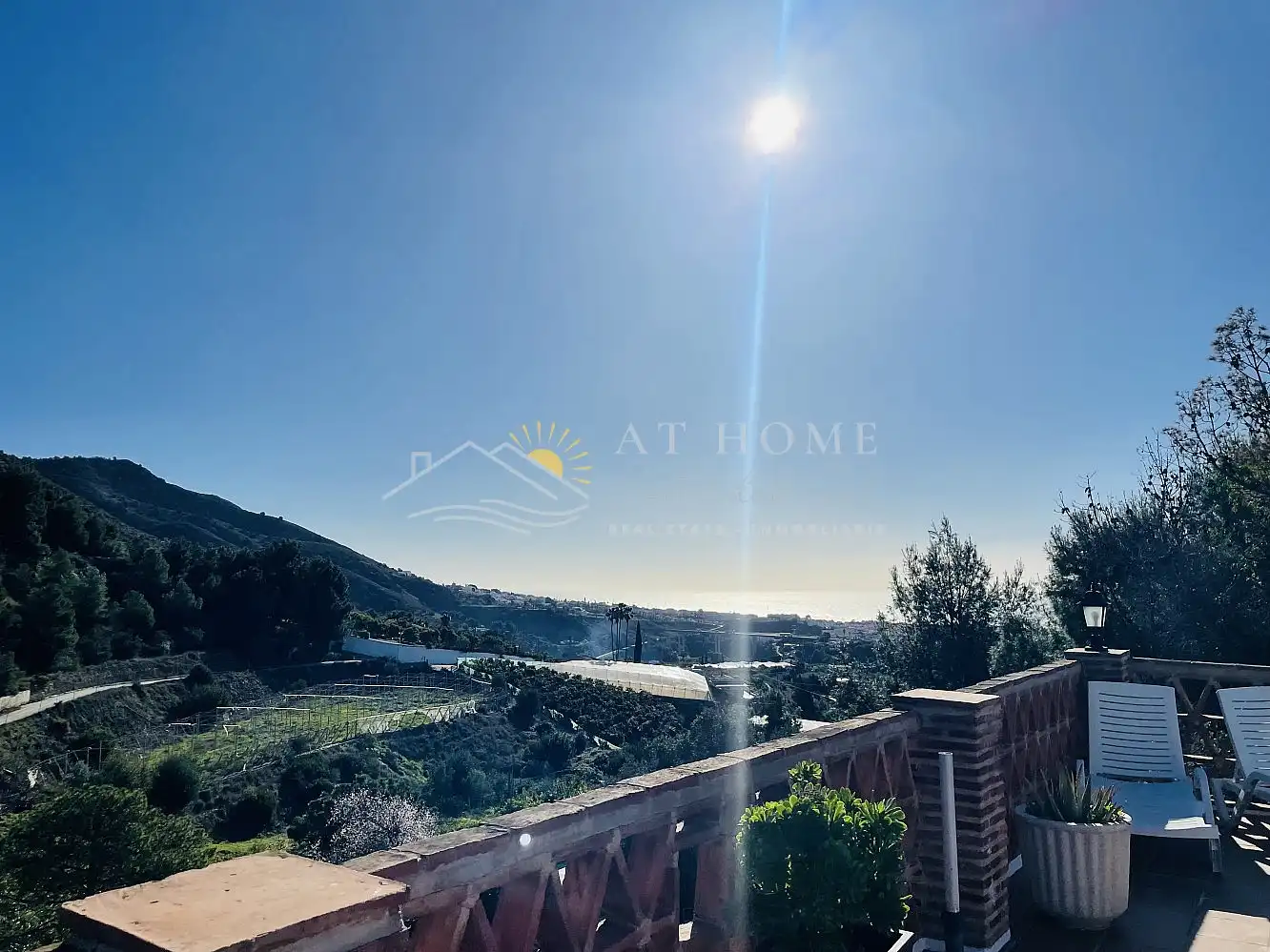 Vista exterior de Apartamento de alquiler en Nerja con Terraza y Piscina