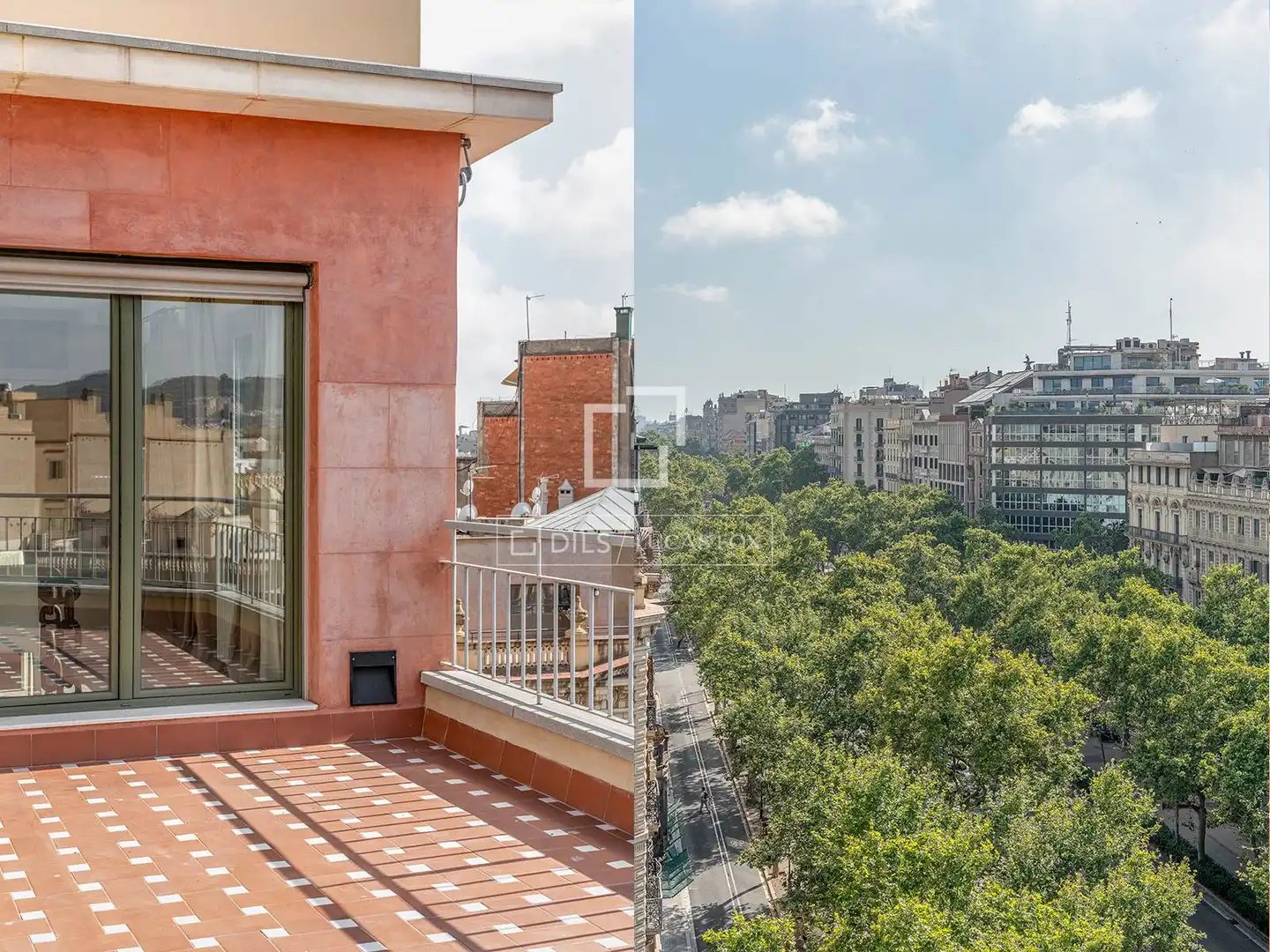 Exterior view of Attic for sale in Barcelona  with Air Conditioner, Heating and Parquet flooring
