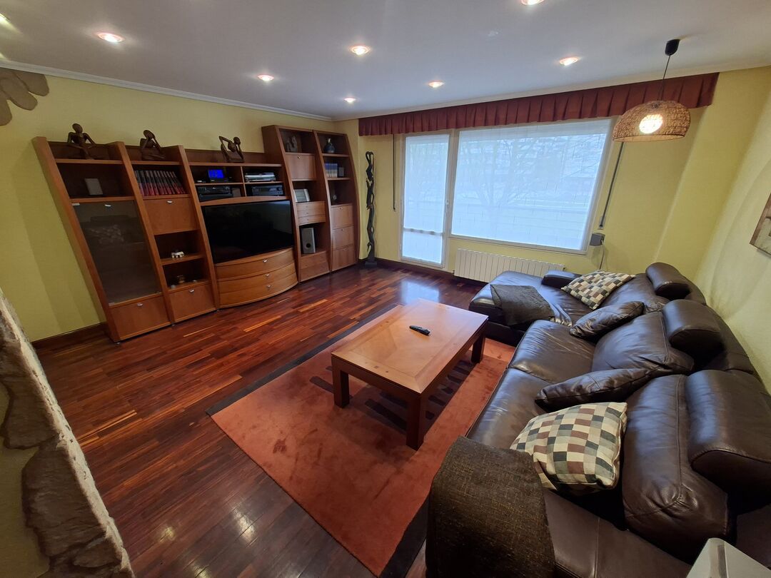 Sala de estar de Piso en venta en Durango con Calefacción y Balcón