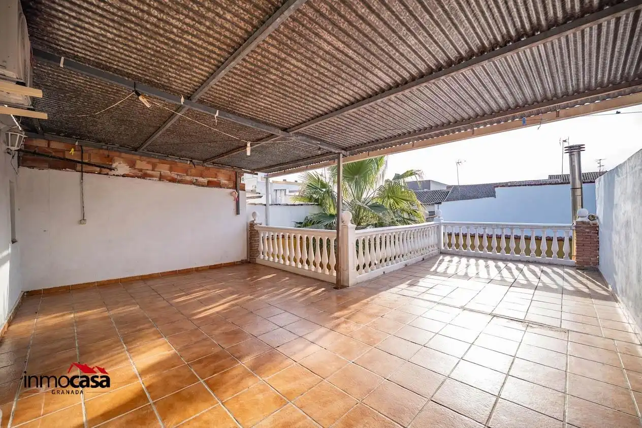 Terrassa de Casa adosada en venda en Atarfe amb Calefacció, Terrassa i Piscina