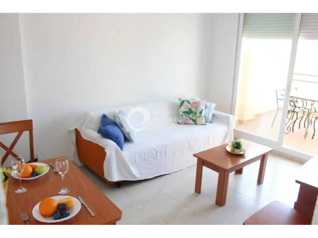 Sala d'estar de Apartament de lloguer en Barbate amb Aire condicionat, Terrassa i Moblat