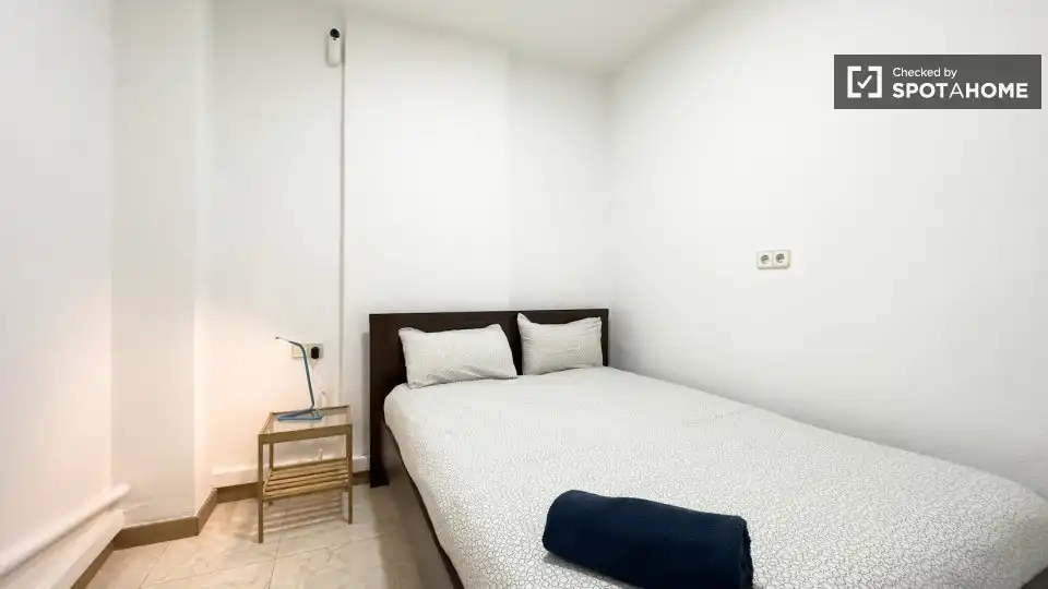 Flat with terrace to rent in Ciutat Vella, imagen 7