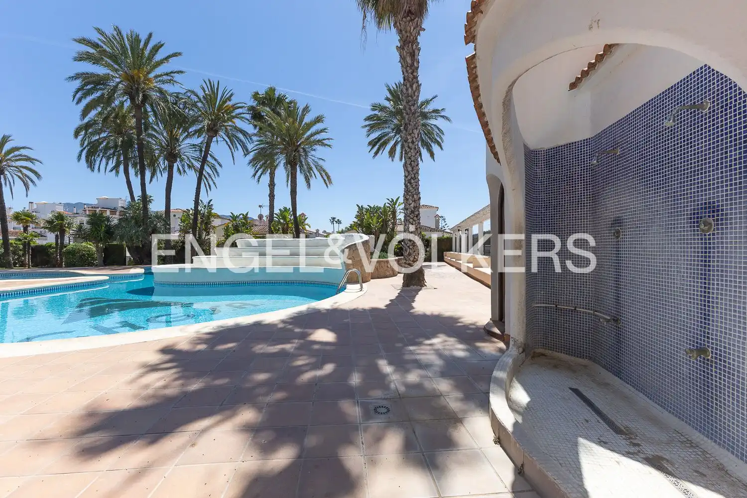 Piscina de Ático en venta en Dénia con Aire acondicionado, Calefacción y Jardín privado