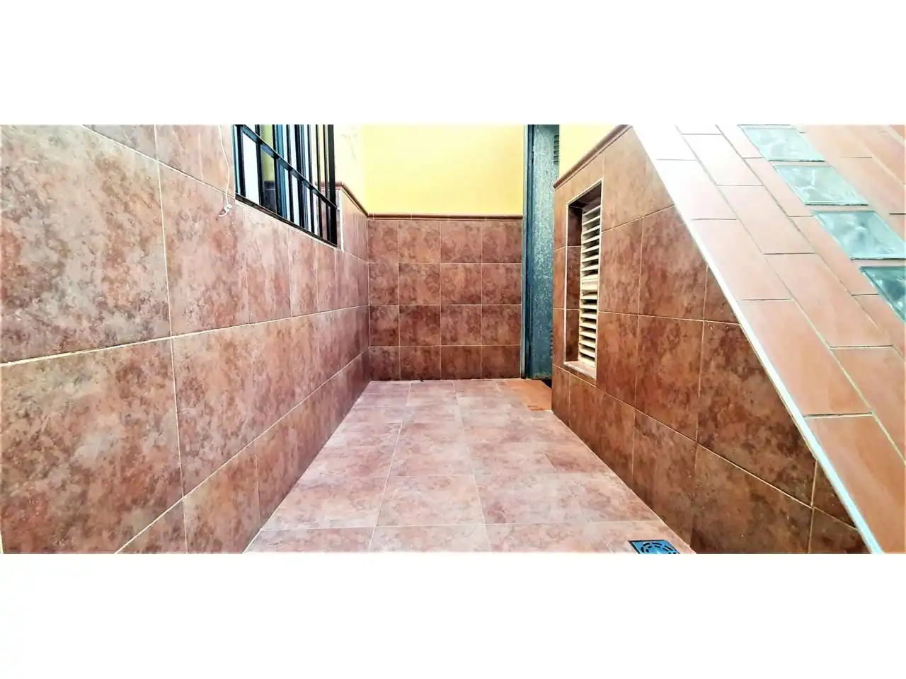 Detached homes for sale in Roquetas de Mar  with Terrace, Furnished and Community pool