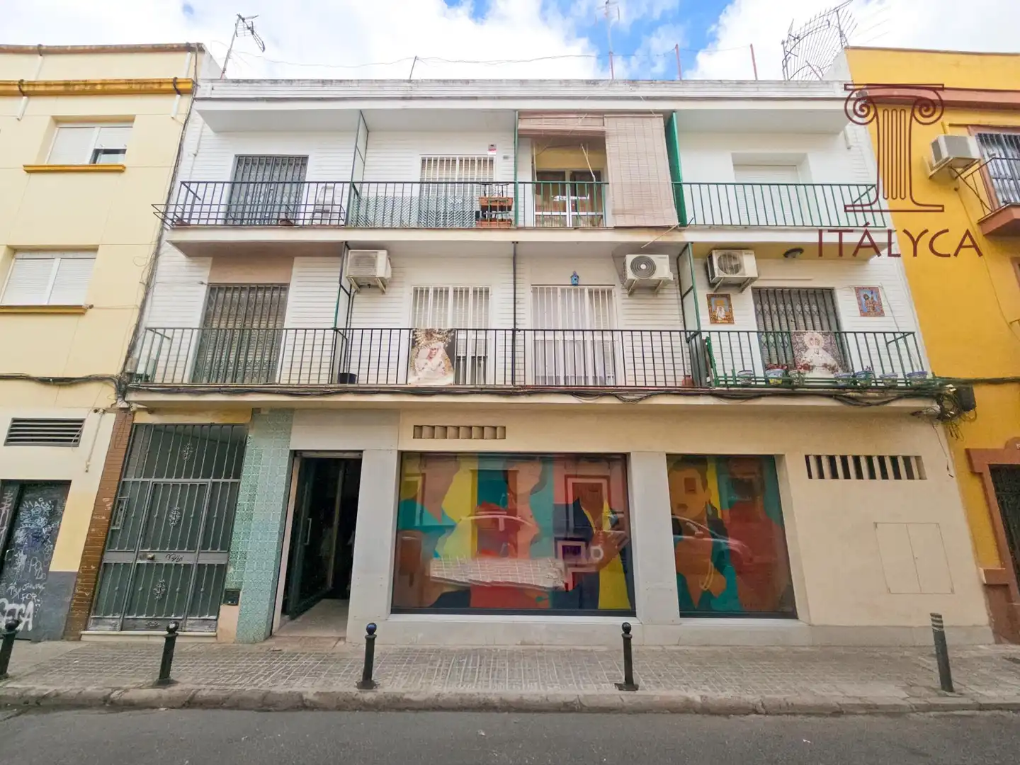 Vista exterior de Pis en venda en Sevilla amb Aire condicionat, Traster i Balcó