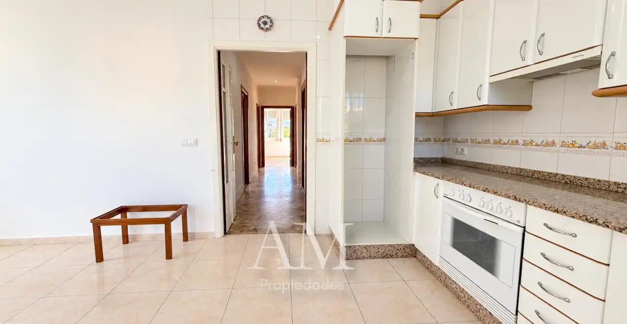 Cocina de Casa o chalet en venta en Vigo  con Calefacción, Jardín privado y Terraza