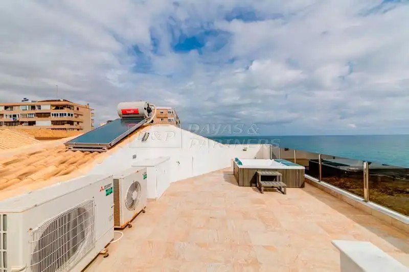 Chalet con terraza en venta en Playa de los Locos, imagen 51