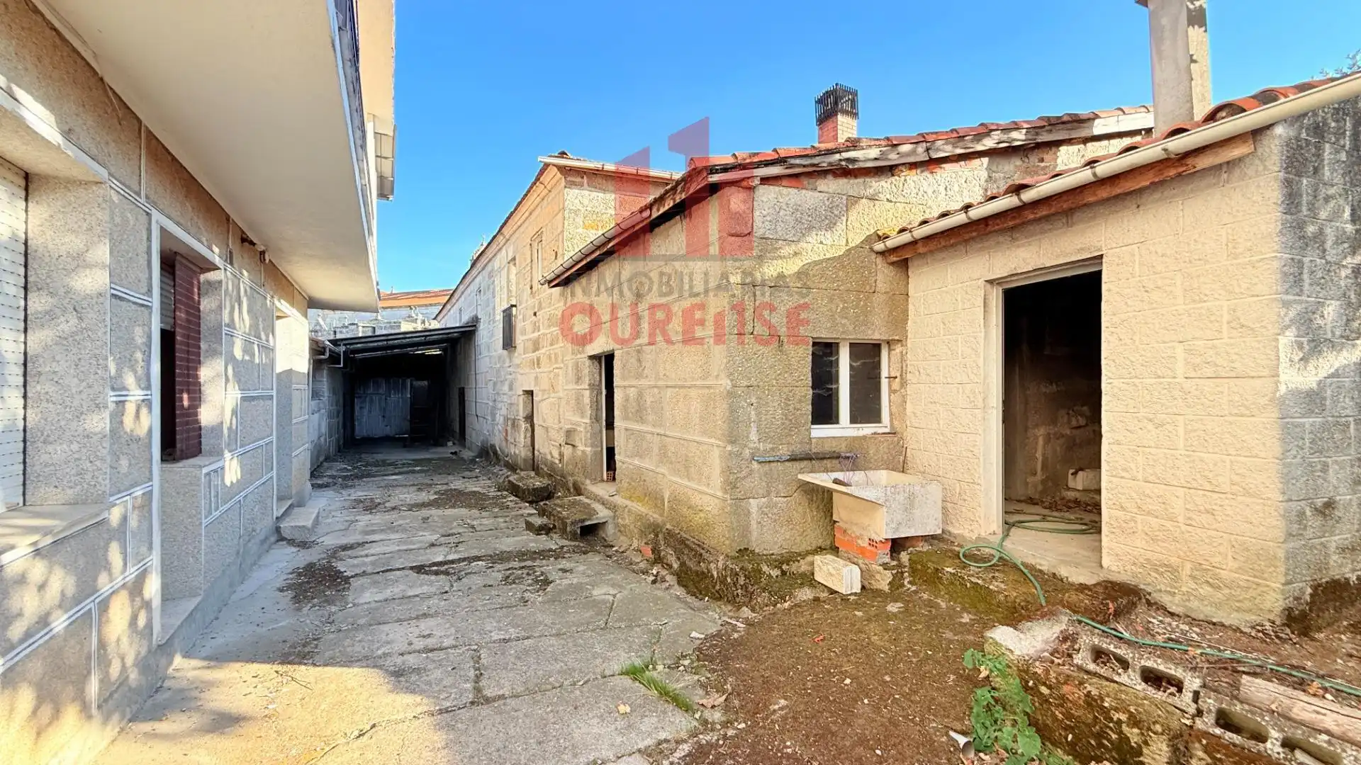 Exterior view of Houses for sale in Trasmiras, Ourense