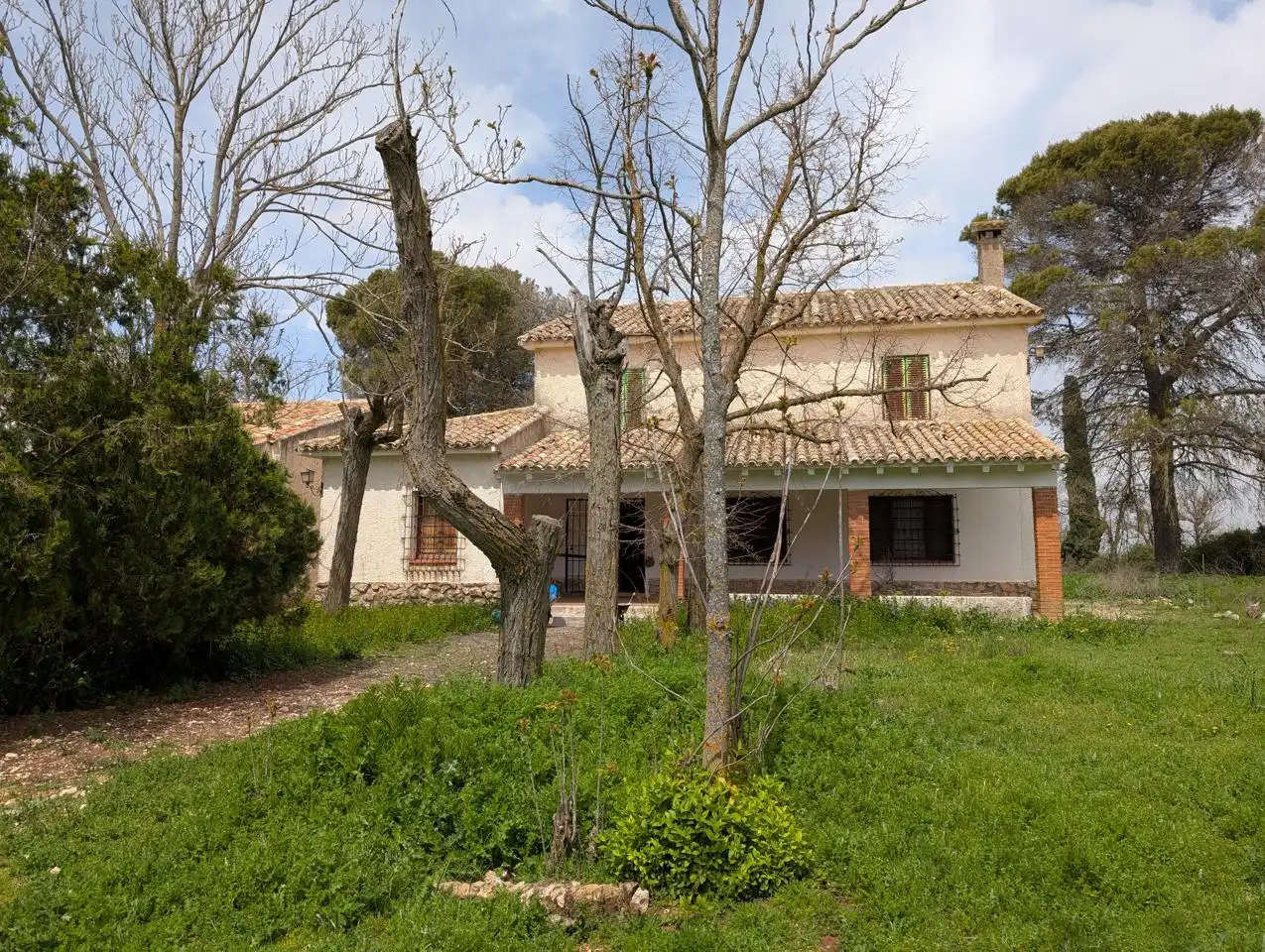 Vista exterior de Finca rústica en venda en Pozorrubio de Santiago amb Jardí privat, Piscina i Sauna