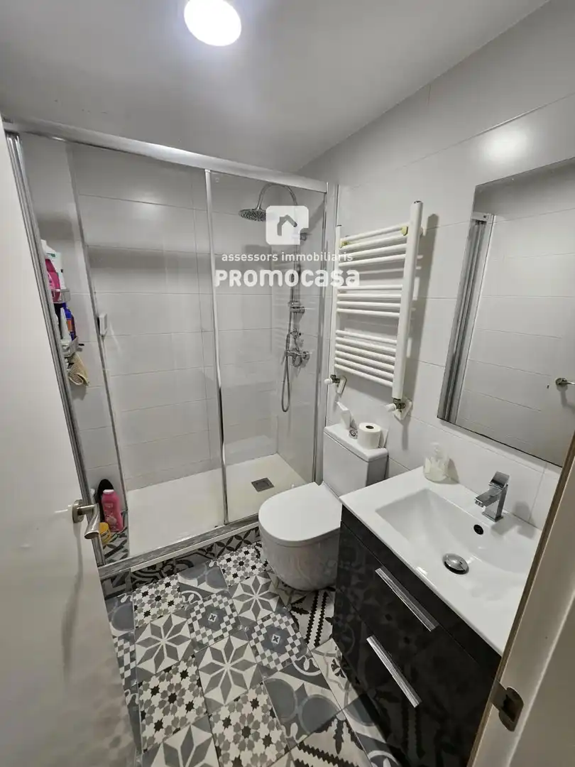 Baño de Piso en venta en Badia del Vallès con Aire acondicionado, Calefacción y Parquet