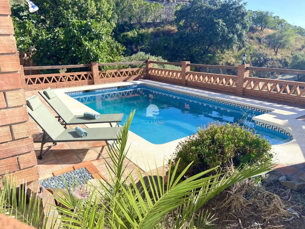 Piscina de Finca rústica de lloguer en Árchez amb Aire condicionat i Piscina