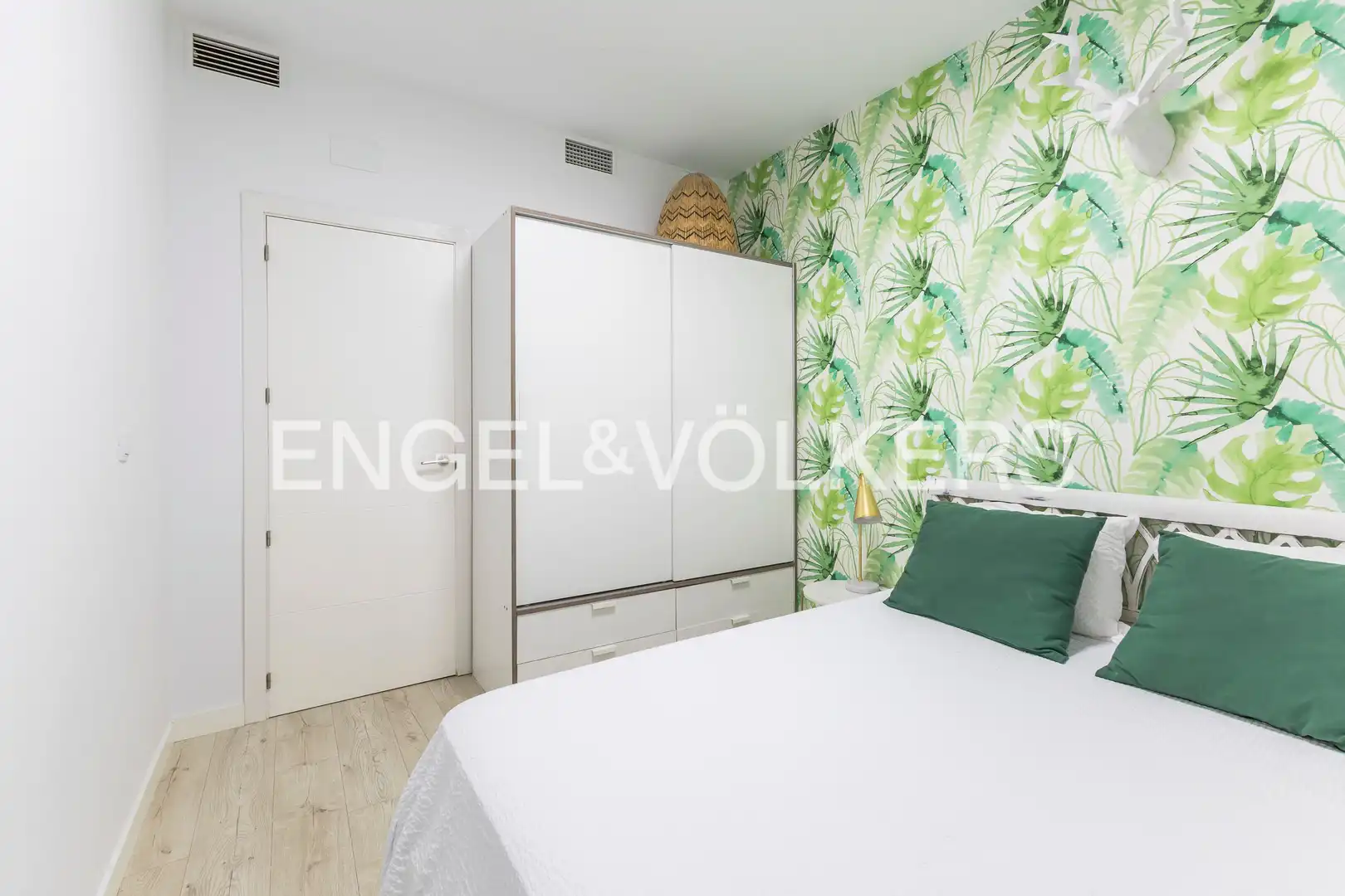 Habitación de Piso en venta en Madrid con Aire acondicionado y Calefacción