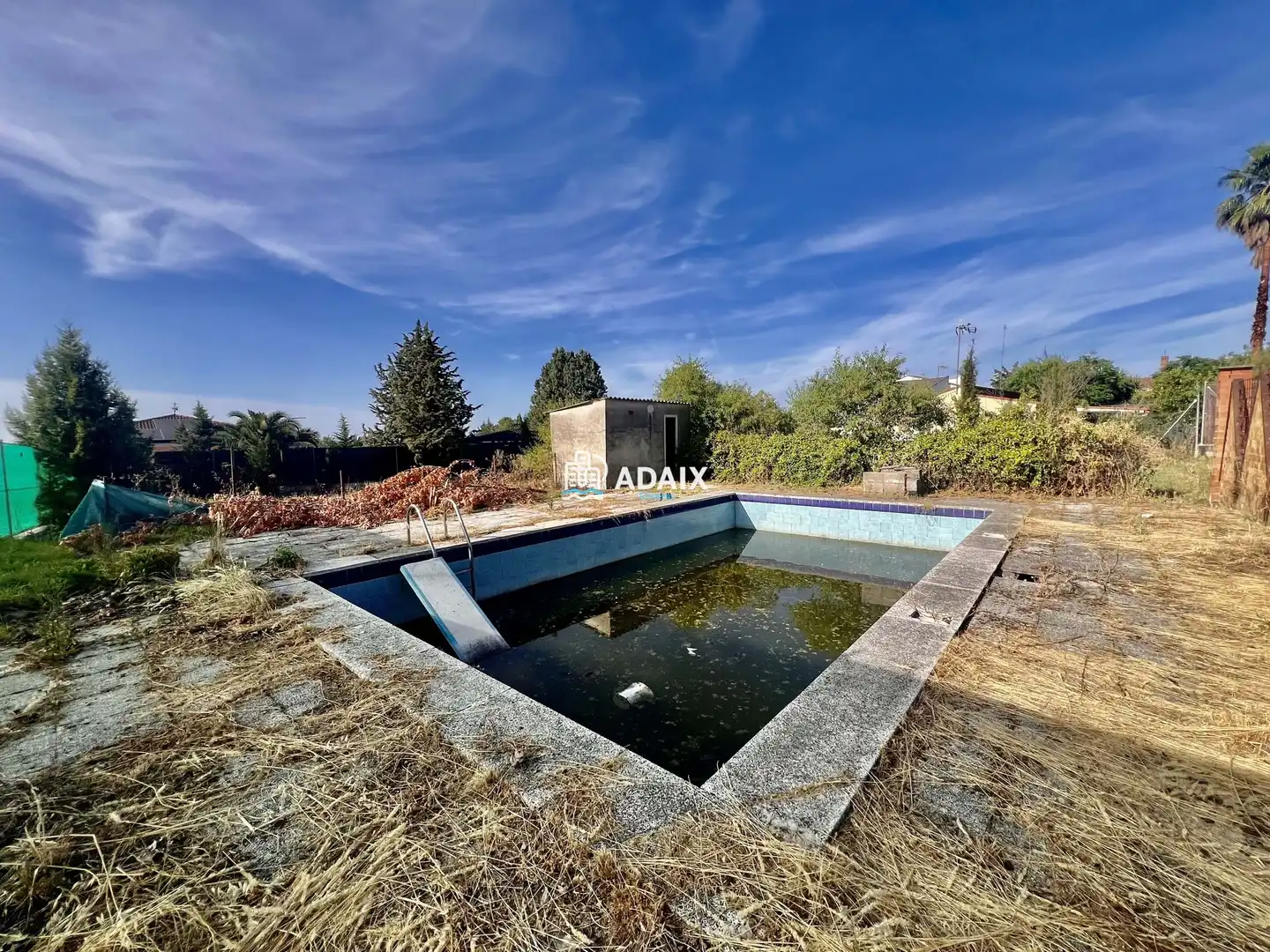 Swimming pool of Residential for sale in Malpartida de Cáceres