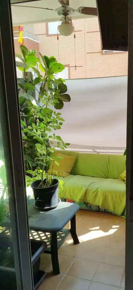 Terraza de Piso en venta en Roquetas de Mar con Terraza, Amueblado y Piscina comunitaria