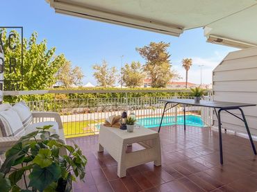 Wohnung mit Pool zum Verkauf in Calle antoni cartro 2