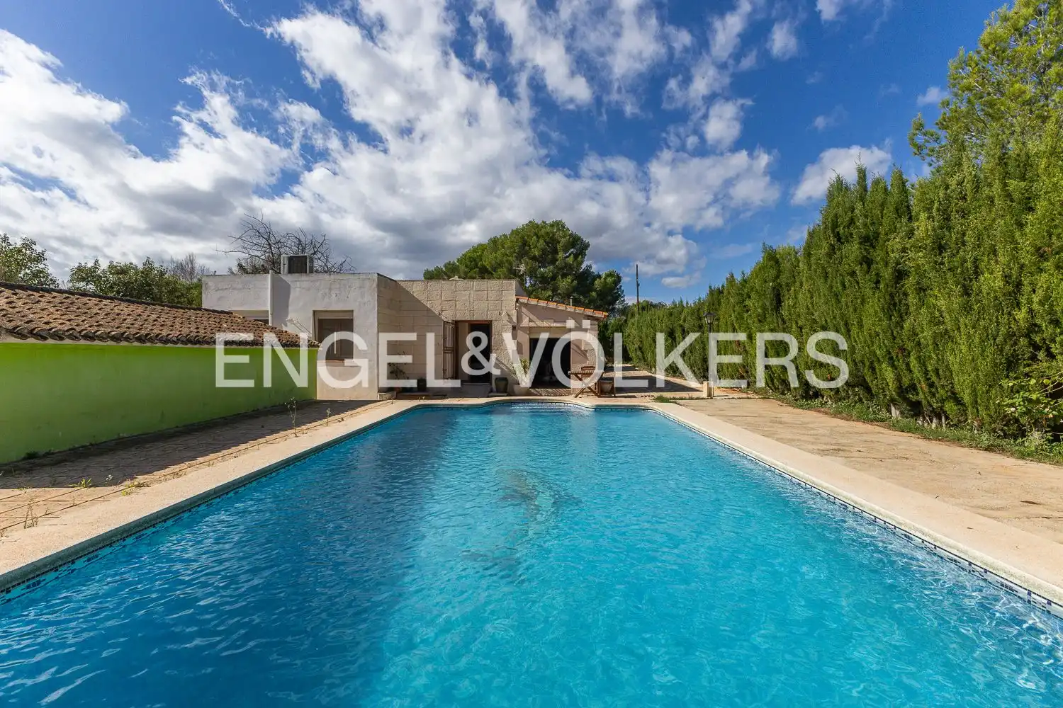 Piscina de Casa o chalet en venta en Dénia con Calefacción, Jardín privado y Parquet