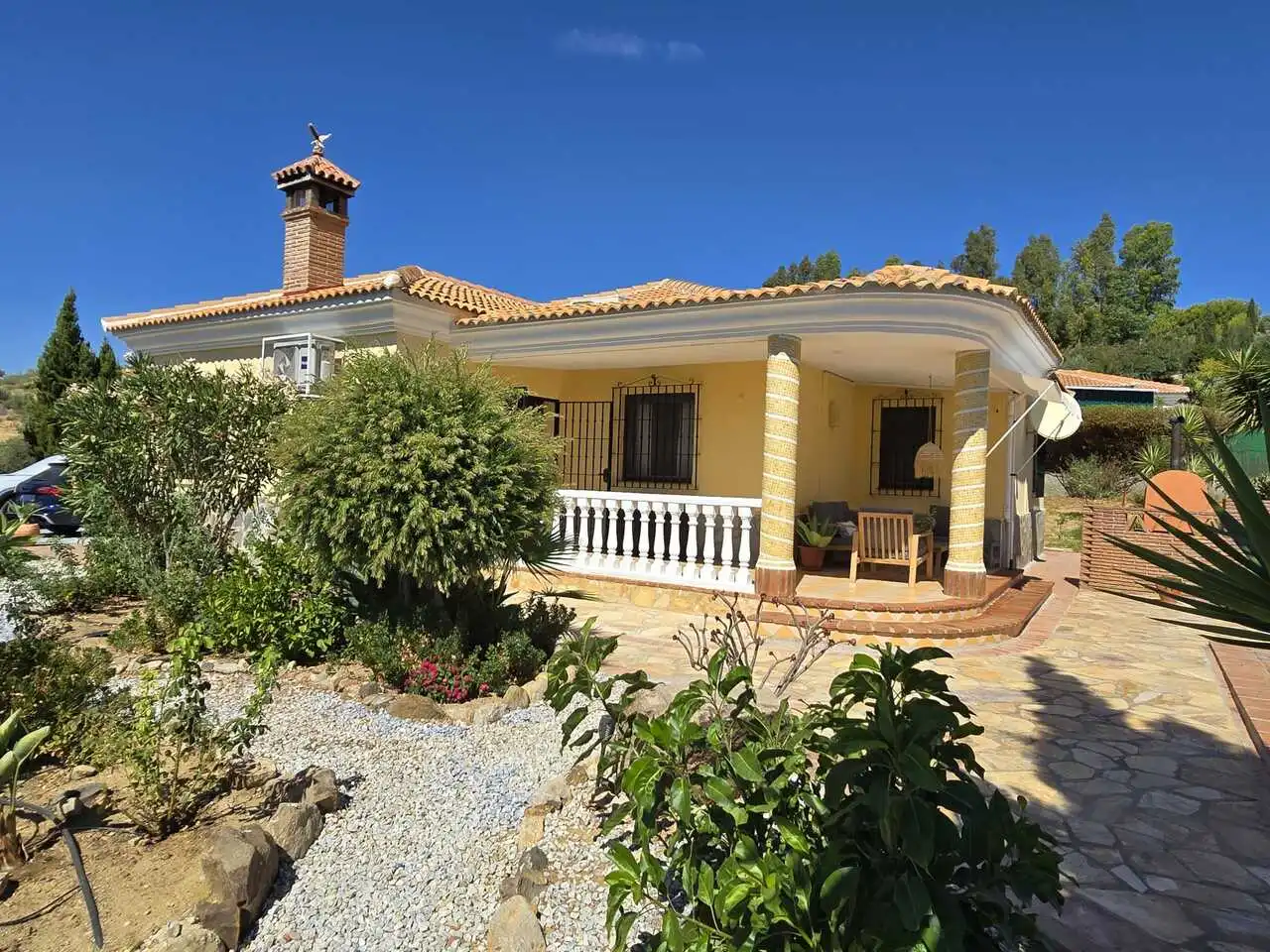 Casa con piscina en venta en Alcaucín, imagen 4