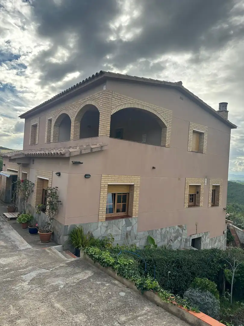Exterior view of Houses for sale in La Bisbal del Penedès  with Heating, Private garden and Terrace