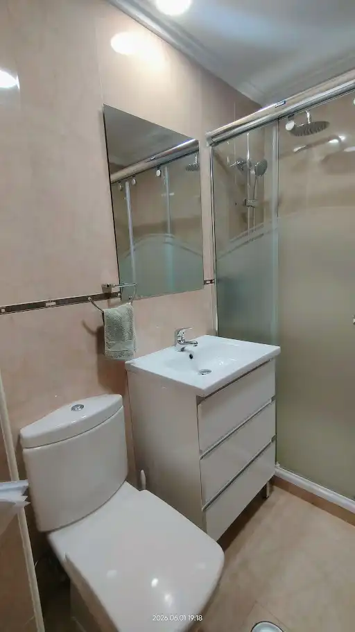 Baño de Piso en venta en Madrid con Aire acondicionado, Calefacción y Parquet