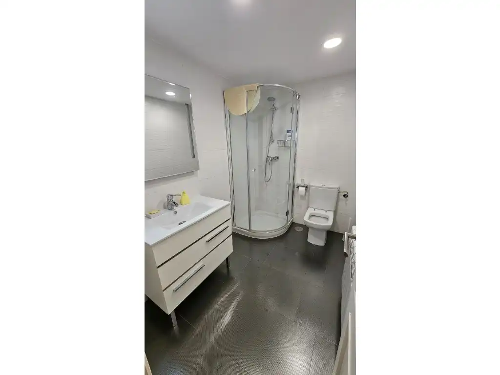 Bathroom of Houses for sale in San Lorenzo de El Escorial