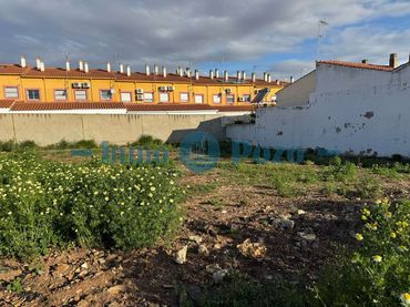 Wohnbaugrundstück zum Verkauf in Almendralejo