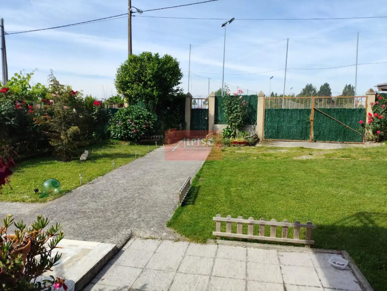 Jardí de Casa o xalet en venda en Ourense Capital  amb Calefacció, Jardí privat i Traster
