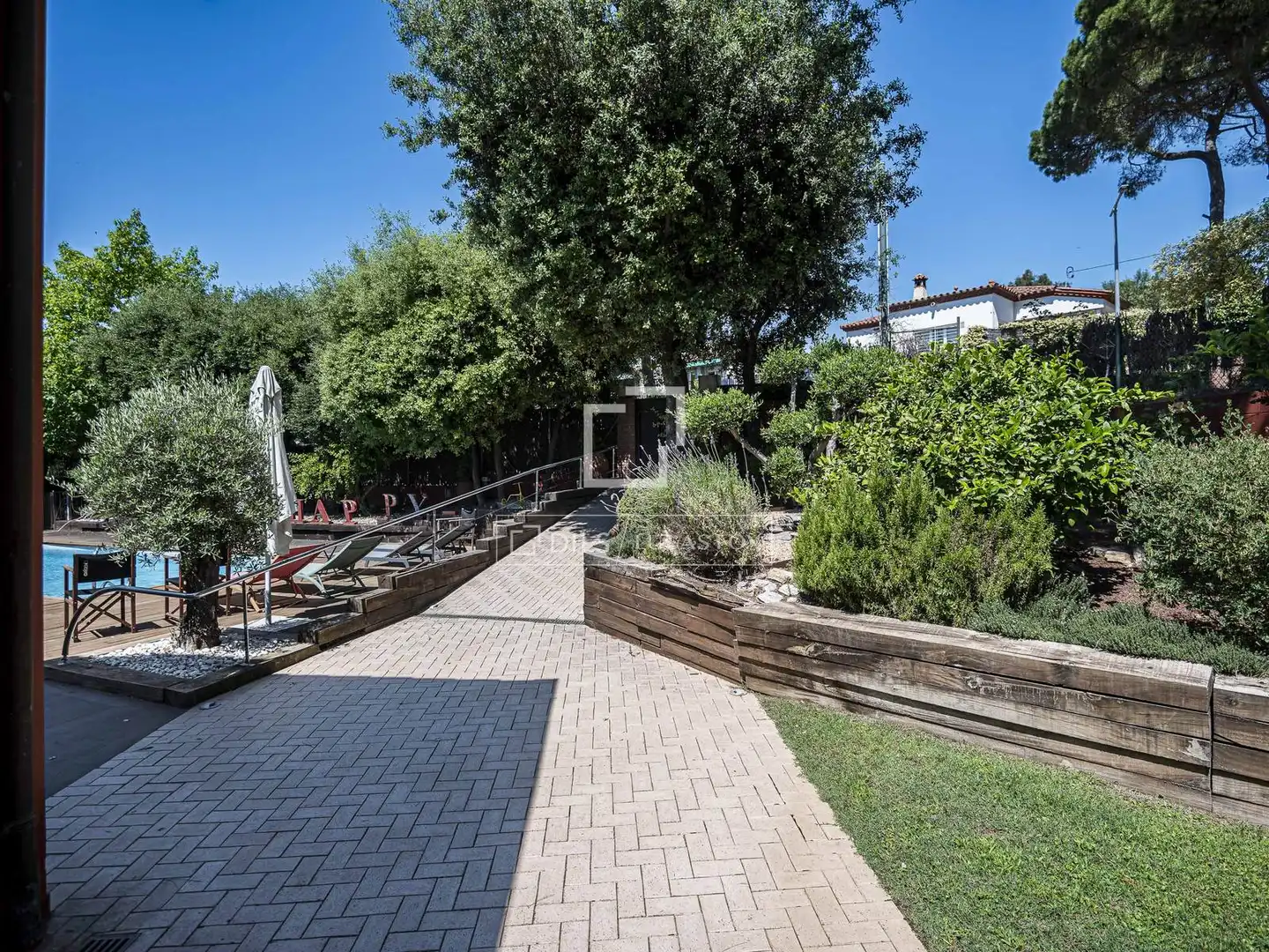 Jardí de Casa o xalet en venda en Sant Cugat del Vallès amb Aire condicionat, Calefacció i Jardí privat