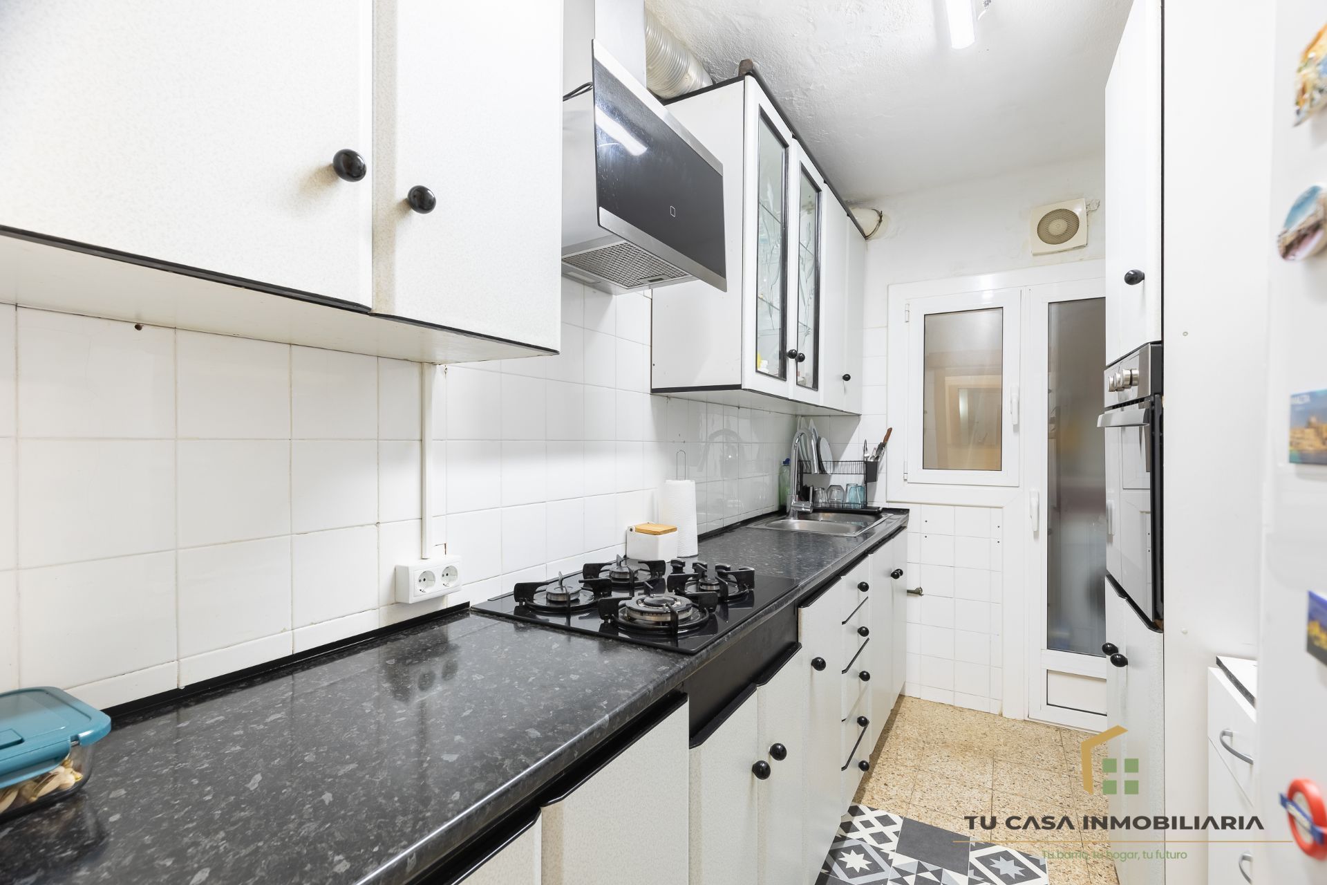 Cuina de Pis en venda en Badalona amb Terrassa