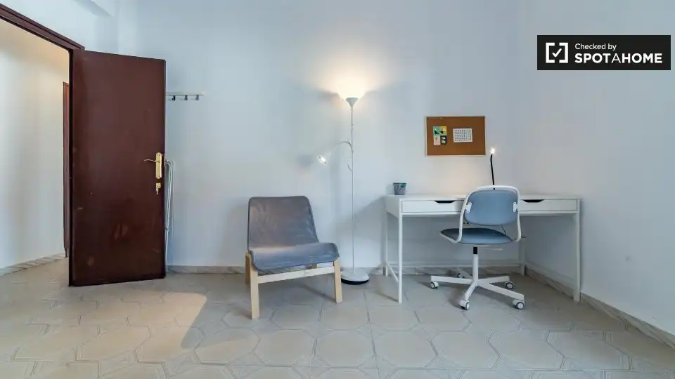 Room in Camí Fondo