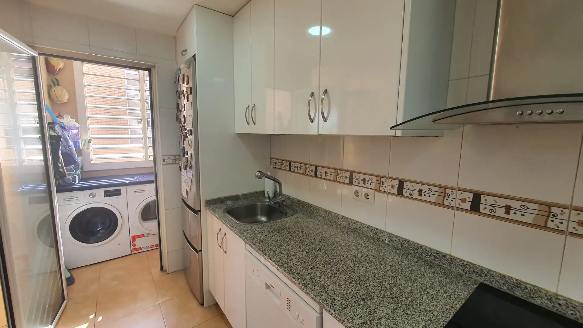 Küche von Wohnung zum Verkauf in Sant Celoni mit Klimaanlage, Heizung und Privatgarten