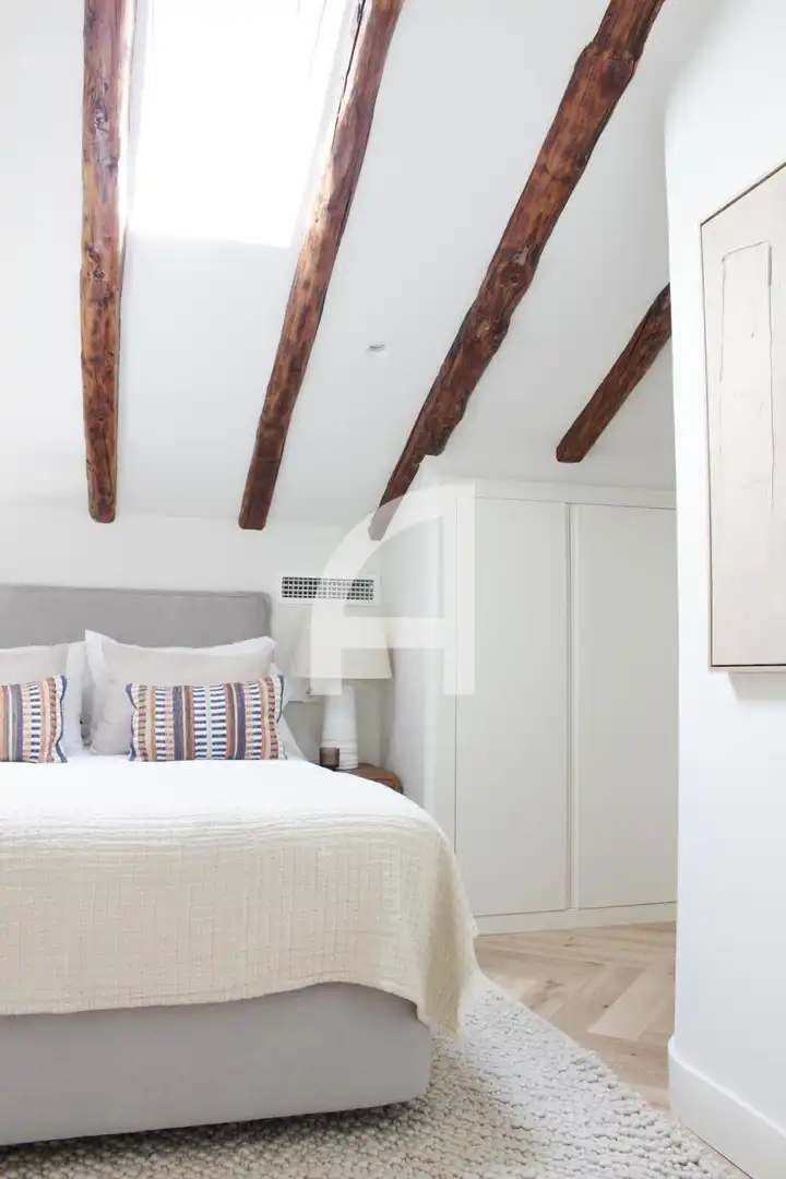 Bedroom of Duplexes for sale in Madrid  with Air Conditioner, Heating and Terrace