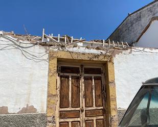 Exterior view of House or chalet for sale in Cuevas de San Marcos