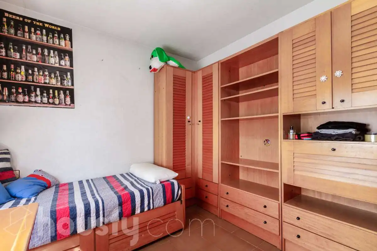 Habitación de Casa o chalet en venta en Azuqueca de Henares con Calefacción, Jardín privado y Terraza