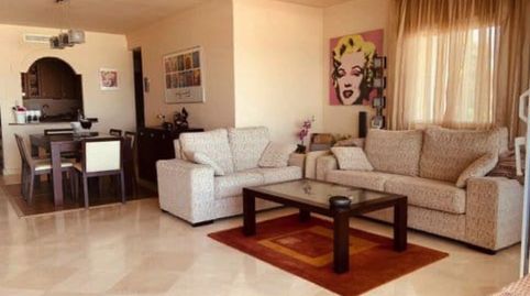 💎 Exclusividad en Primera Línea: Apartamento Reformado con Gran Terraza en Buenas Noches, Estepona, imatge 2
