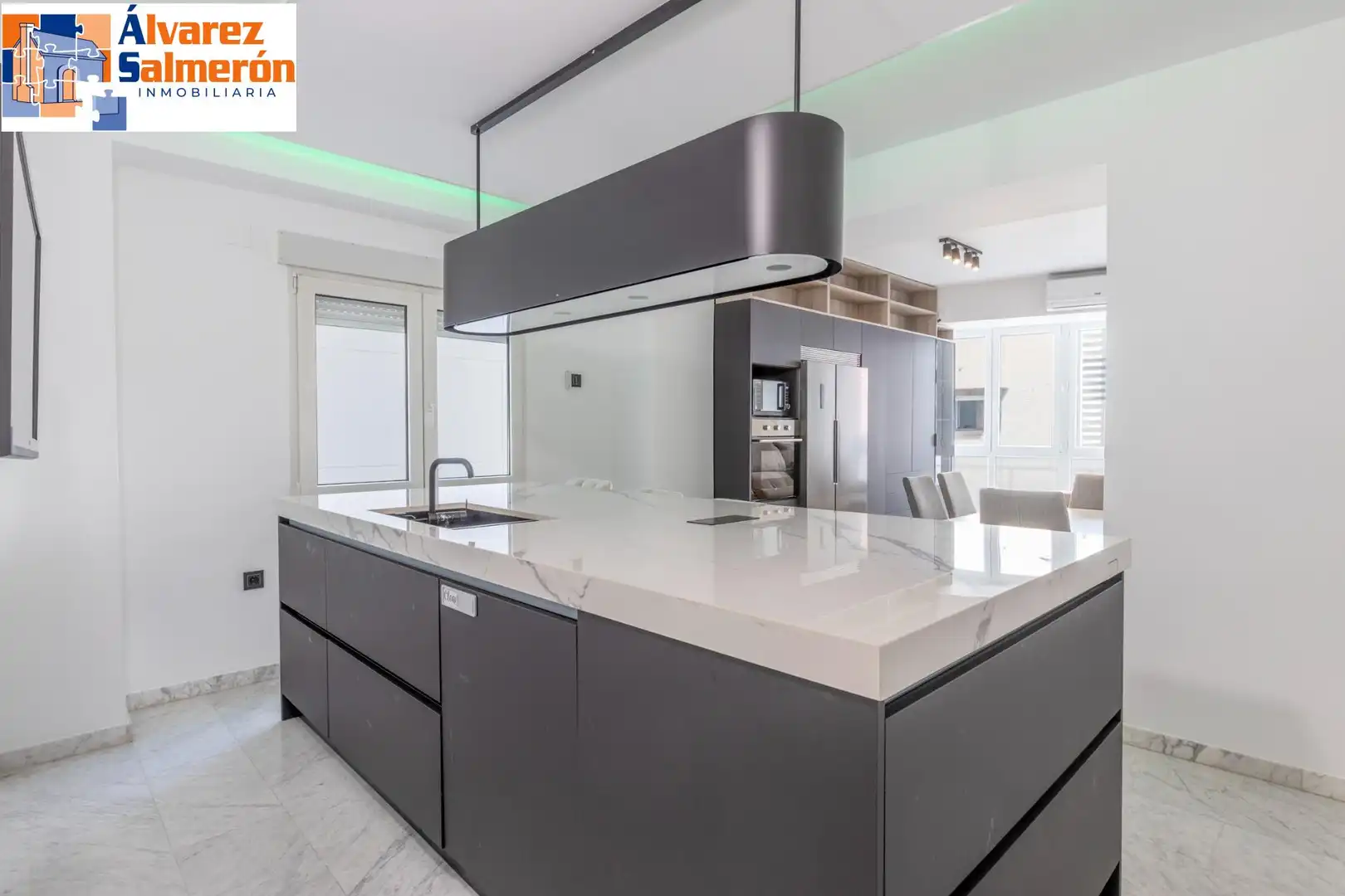 Kitchen of Flat for rent in Granada  with Air Conditioner and Furnished